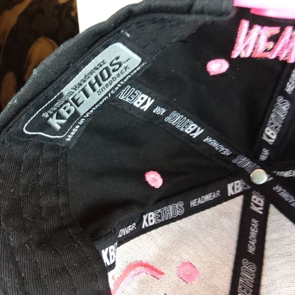 (3/$20) KBETHOS black and neon pink New York cap - Picture 6 of 7